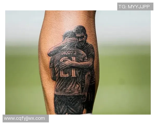 足球明星独特腿纹身背后的故事与意义揭秘 足球明星独特腿纹身背后的故事与意义揭秘